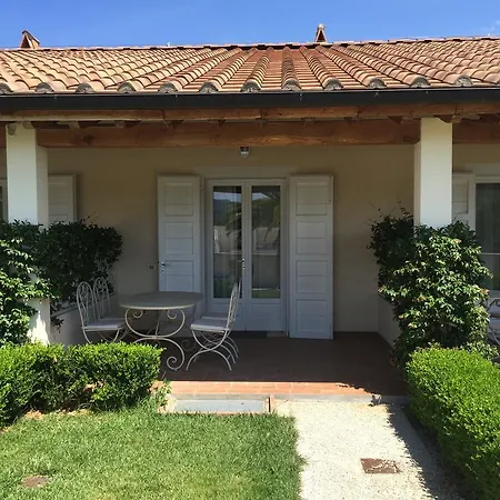 Relais Le Fornacelle Aparthotel Castagneto Carducci Camera foto