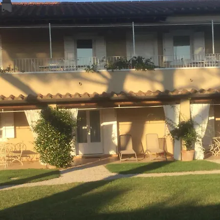 Relais Le Fornacelle Aparthotel Castagneto Carducci Esterno foto